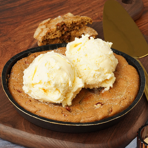 gooey festive pecan pie cookie pie