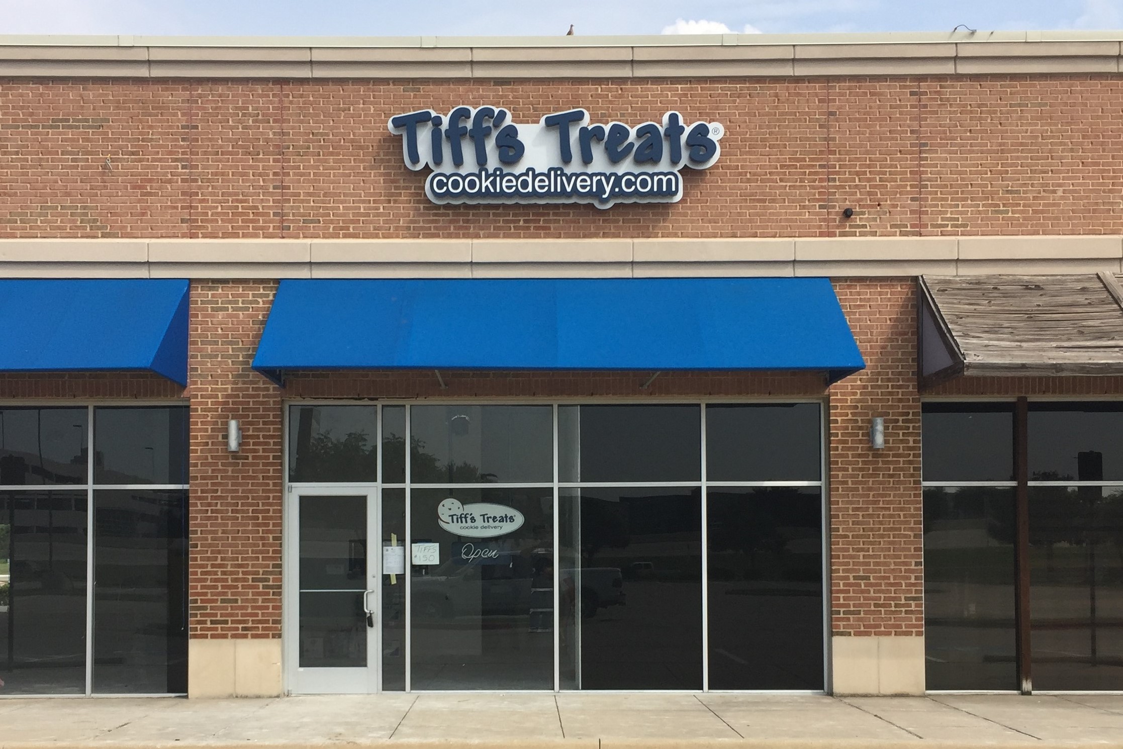 Tiff's Treats Cookie Delivery Baked To Order. Delivered Warm.